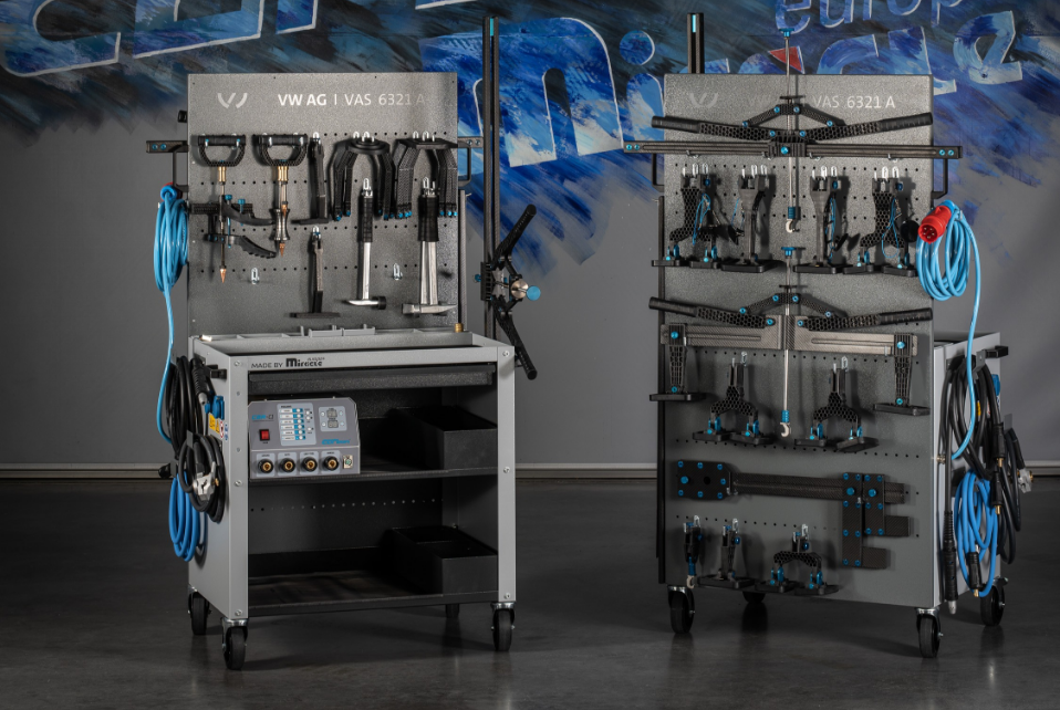 Autoforma kompleksowa naprawa samochodów w Warszawie techniką carbon miracle