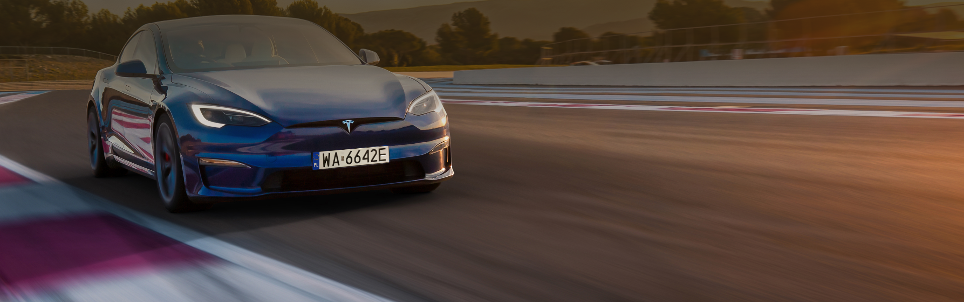 Autoforma tesla body shop warszawa serwis tesla polska