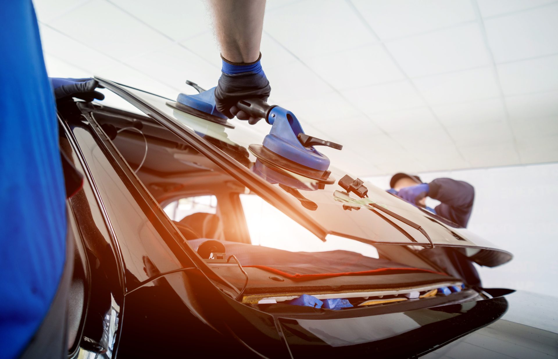 Autoforma tesla body shop warszawa wymiana szyb w samochodzie